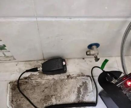 青阳屋顶漏水维修公司分享下卫生间漏水的危害及解决方法